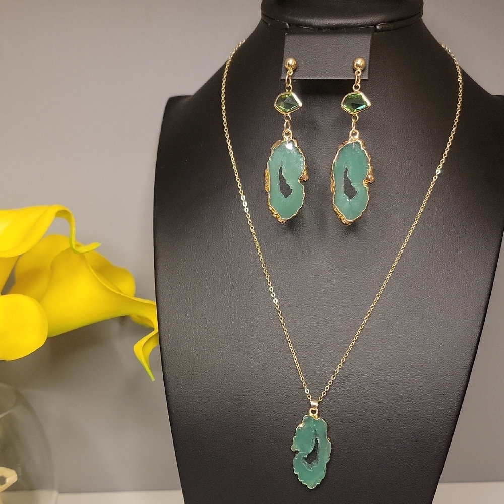 Green and Gold Unique Jewelry Set Earrings and Necklace